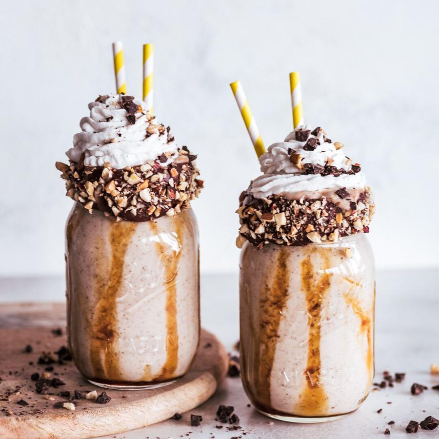 Treat Yo'self with this HEALTHY Milkshake Recipe!