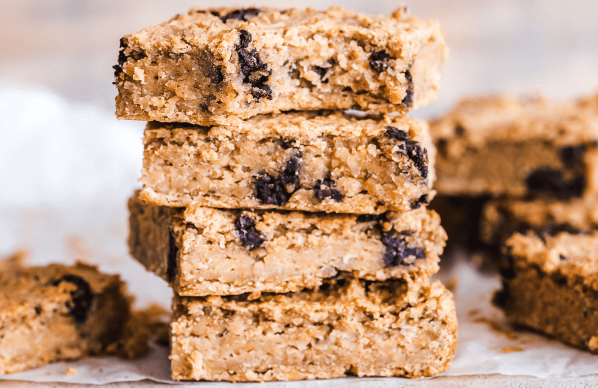 5 Ingredient Blondies: The Ultimate High-Protein Treat